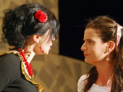 1245878429_divadlo_13.jpg