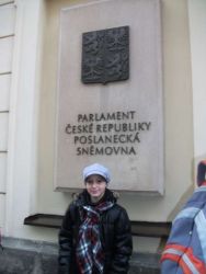 1322513171_veve3.jpg