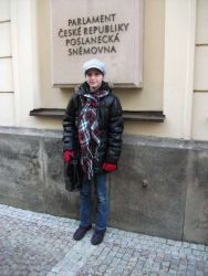 1322513236_veve5.jpg