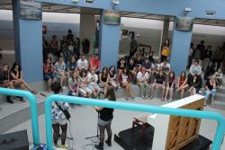 1340112034_lycee1.jpg