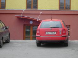 zadni vchod a neci brm brm