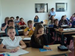 Družice přiletěly až k sekundánům