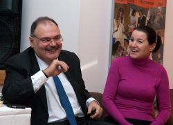 Velvyslanec Ázerbajdžánu, pan Tahir Taghizadeh.