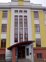 02_celni_stit_budovy.jpg