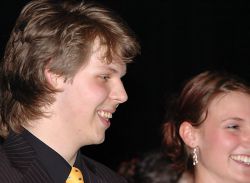 1111395887_ples.jpg