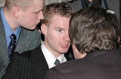 1111395917_ples.jpg