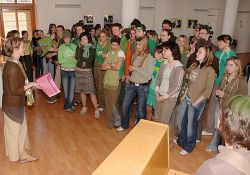 1112255571_green.jpg