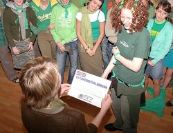 1112255593_green.jpg