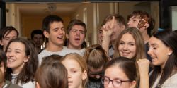 zpivani_na_schodech-74.jpg