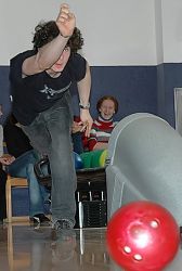1112940246_zeleny_bowling.jpg