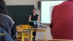 F4.jpg