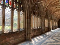 3. The cloisters - Worc. Cath..jpg
