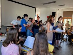 Orchestr druhých ročníků.jpg