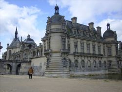 1210064286_chantilly3.jpg